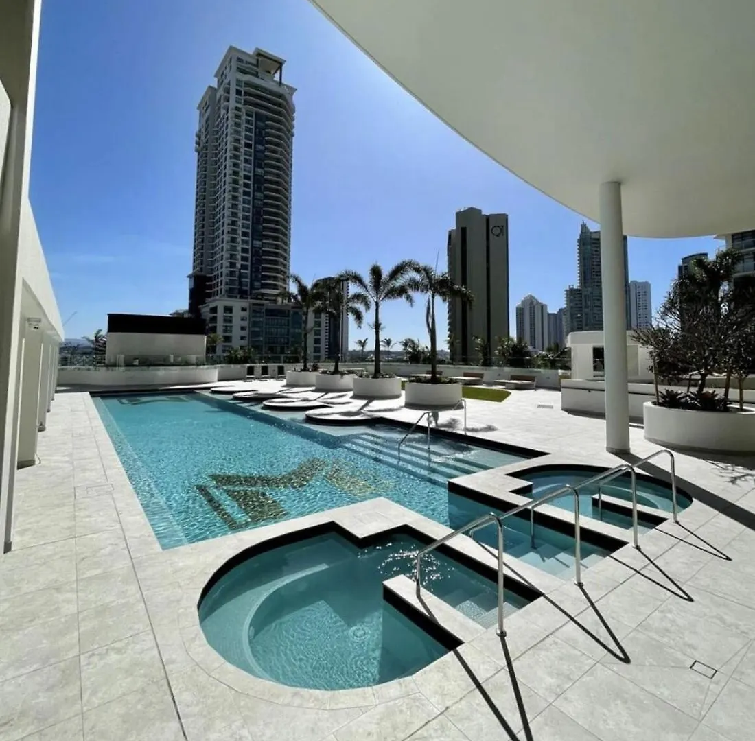 Newest Views On The Beach - Pet Friendly Gold Coast